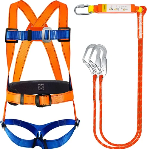 HARNESSES & LANYARDS